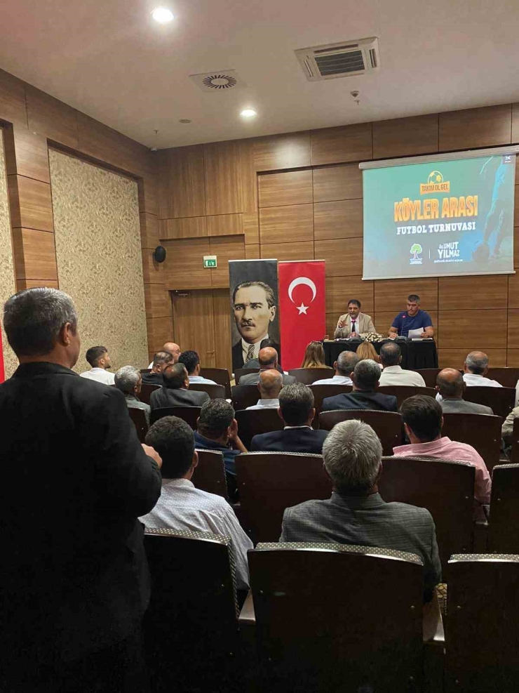 Köyler Arası Futbol Turnuvası İçin Muhtarlarla İstişare Toplantısı Düzenlendi