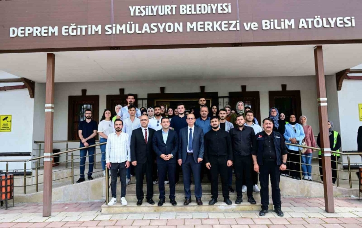 Yeşilyurt’ta Deprem Farkındalık Eğitimi