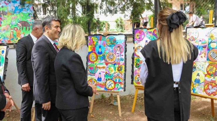 Gaziantep Kolej Vakfı’nda Göz Kamaştıran Sergi