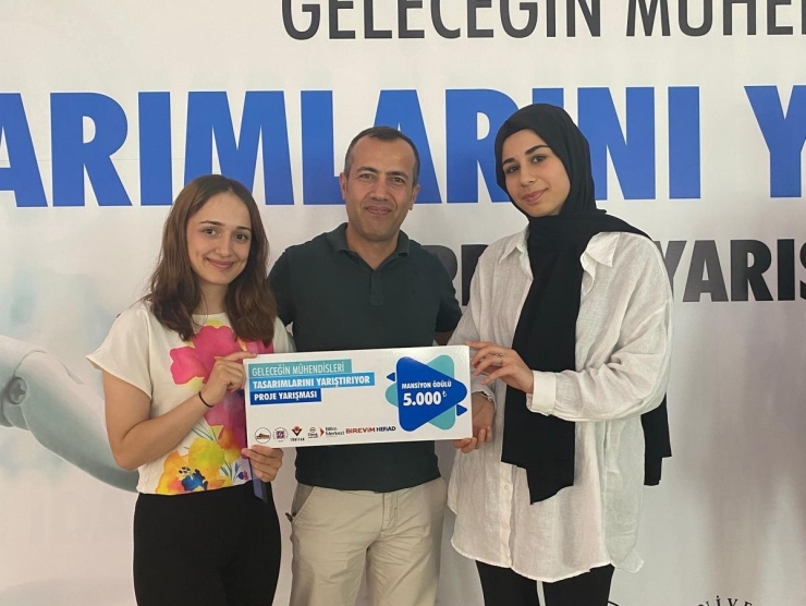 Adıyamanlı Öğrenciler Geleceğin Mühendisleri Yarışmasında Ödül Aldı