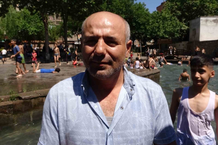Diyarbakır’da Sıcaklığın 40 Dereceyi Bulmasıyla Çocuklar Anzele’ye Akın Etti