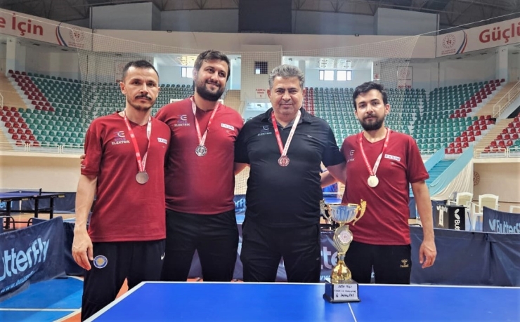 Dicle Elektrik, Masa Tenisi Kuruluşlar Ligi’nde 2. Oldu