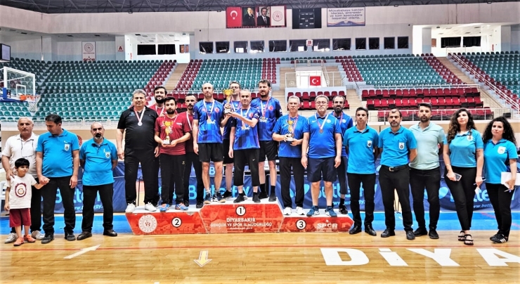 Dicle Elektrik, Masa Tenisi Kuruluşlar Ligi’nde 2. Oldu