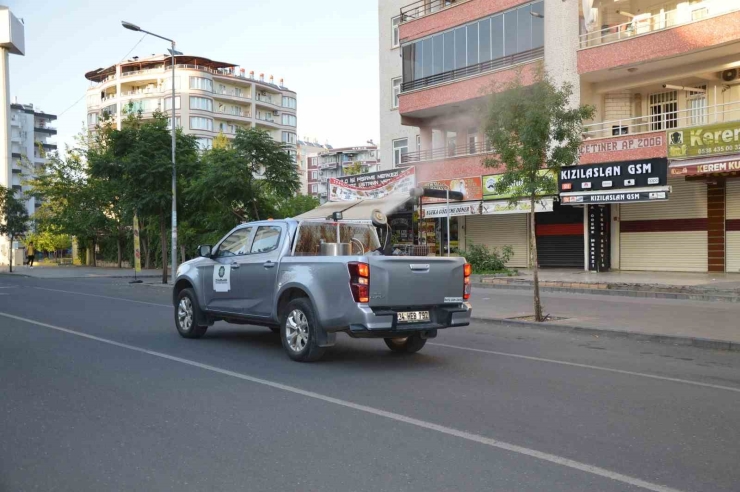 Diyarbakır’da İlaçlama Çalışmaları Aralıksız Devam Ediyor