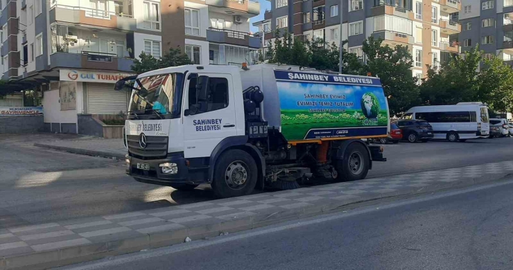 Şahinbey’de Temizlik İşleri Ekipleri, Bayram Boyunca Görev Başındaydı