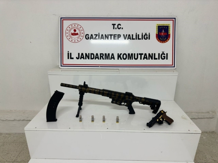 Gaziantep’te 14 Ruhsatsız Silah Ele Geçirildi