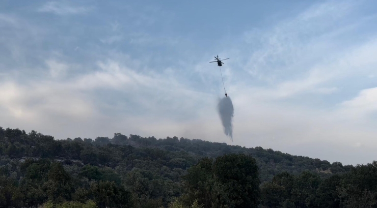 Diyarbakır’daki Orman Yangınları Helikopter Desteğiyle Kontrol Altına Alındı