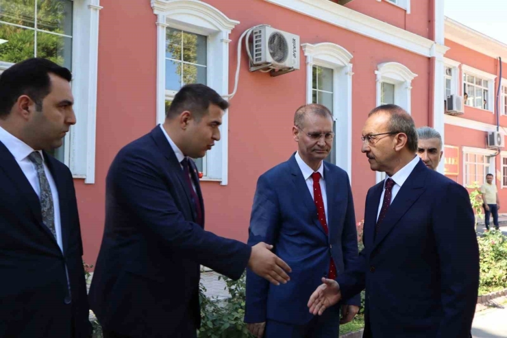 Vali Seddar Yavuz Malatya’da Görevine Başladı