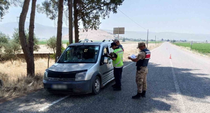 Traktör Sürücülerine Jandarmadan Özel Denetim