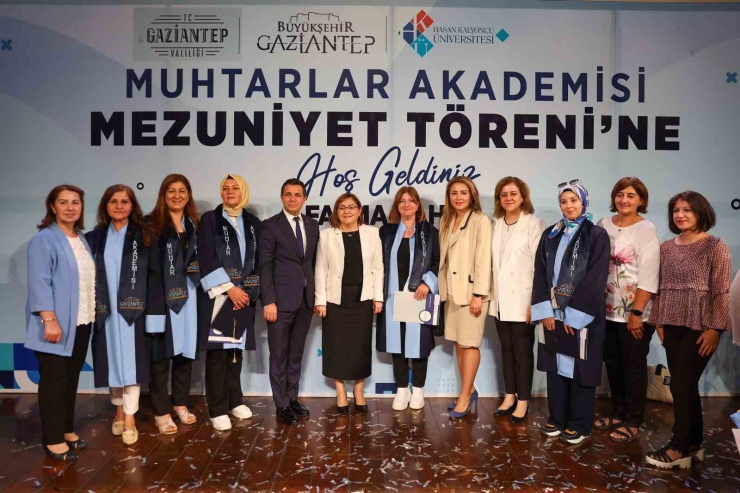 Gaziantep’te "muhtarlar Akademisi" Mezuniyet Töreni Düzenlendi