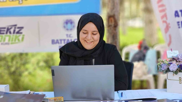 Battalgazi Belediyesi’nden Yks’ye Giren Öğrencilere Ücretsiz Rehberlik Hizmeti