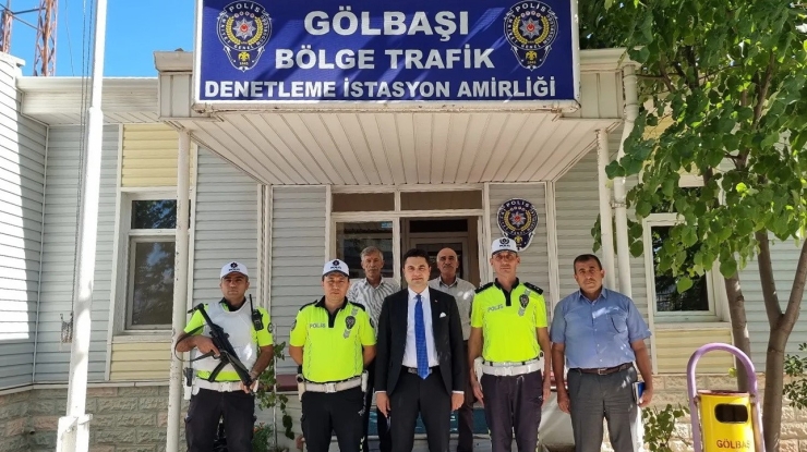 Kaymakam Seyhan, Polislerle Bir Araya Geldi