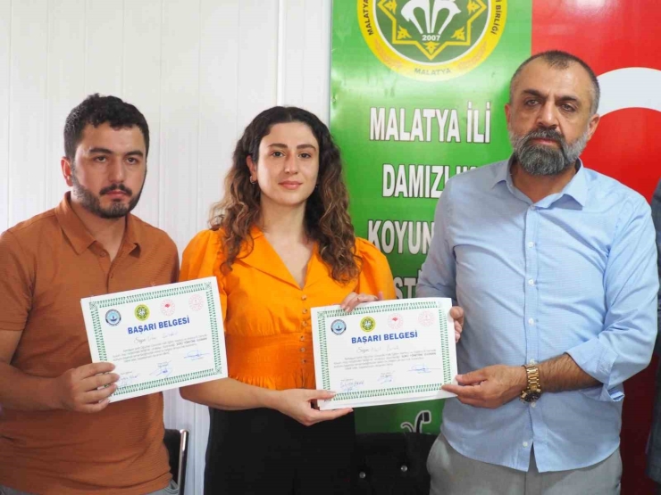 Malatya’da Başarılı Kursiyerlere Sertifika Verildi