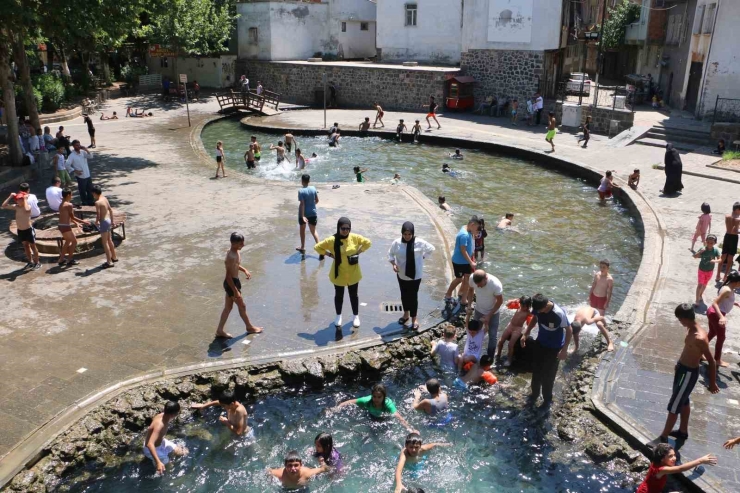 Diyarbakır’da Tarihi Mekanlarda “eyyam-ı Bahur” Sakinliği