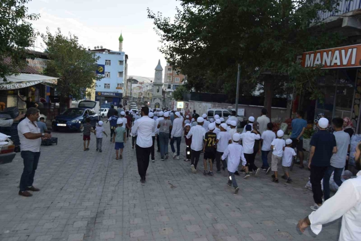 Dicle’de ‘hayat Namazla Güzeldir’ Etkinliği Düzenlendi