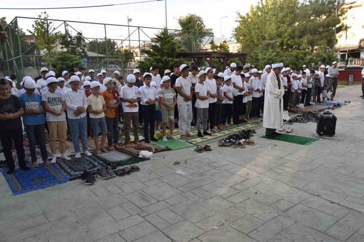 Dicle’de ‘hayat Namazla Güzeldir’ Etkinliği Düzenlendi