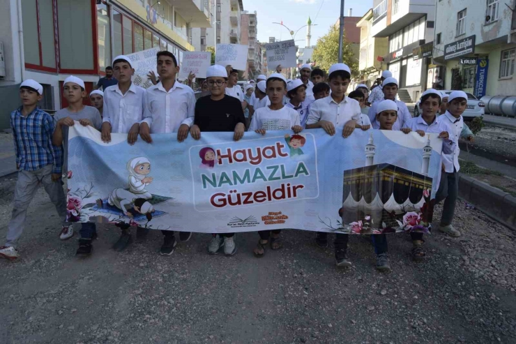 Dicle’de ‘hayat Namazla Güzeldir’ Etkinliği Düzenlendi