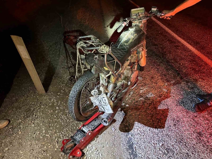 Malatya’da Otomobil İle Motosiklet Çarpıştı