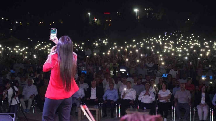 Adıyaman’da Sanatçı Kahtalı Mıçe’ye Vefa Gecesi Düzenlendi