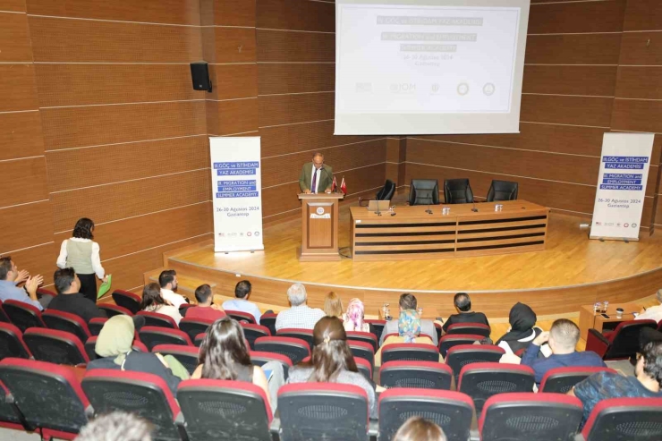 Gaün’de Göç Ve İstihdam Akademisi Başladı