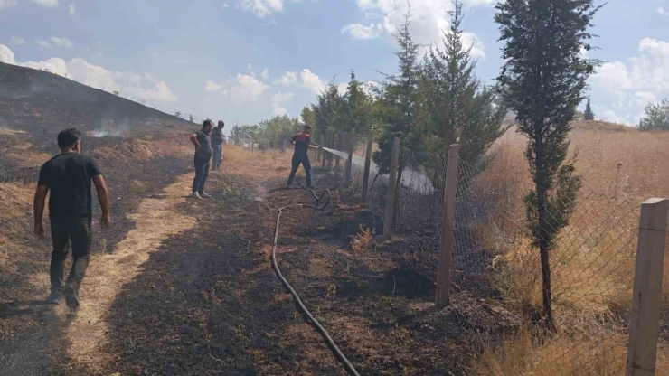 Gölbaşı’nda Otluk Yangınında 50 Dönümlük Alan Zarar Gördü