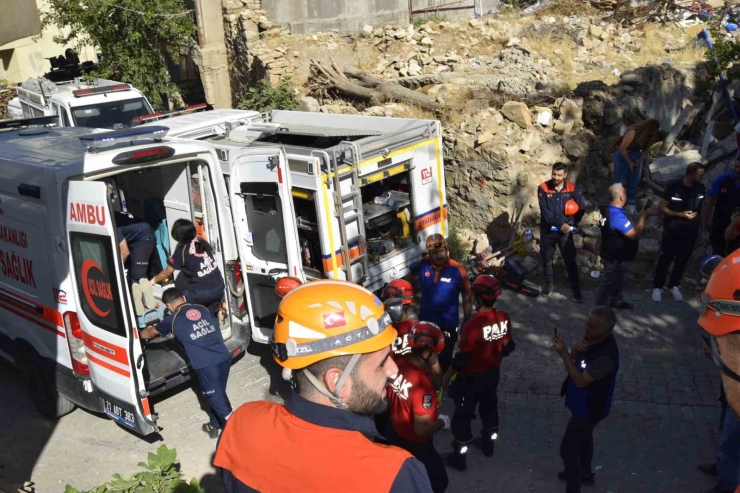 Dicle İlçesinde 61 Personelle Gerçeği Aratmayan Deprem Tatbikatı