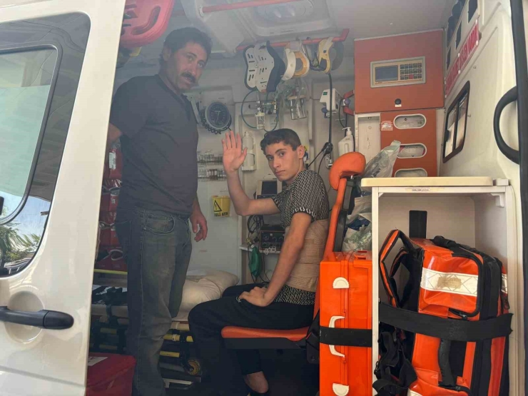 Felçli Geldiği Hastaneden Yürüyerek Çıktı