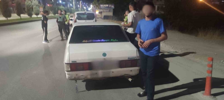 Akaryakıt İstasyonunda Fiat Tofaş Aracıyla Drift Attı, 58 Bin Tl Cezayı Yedi