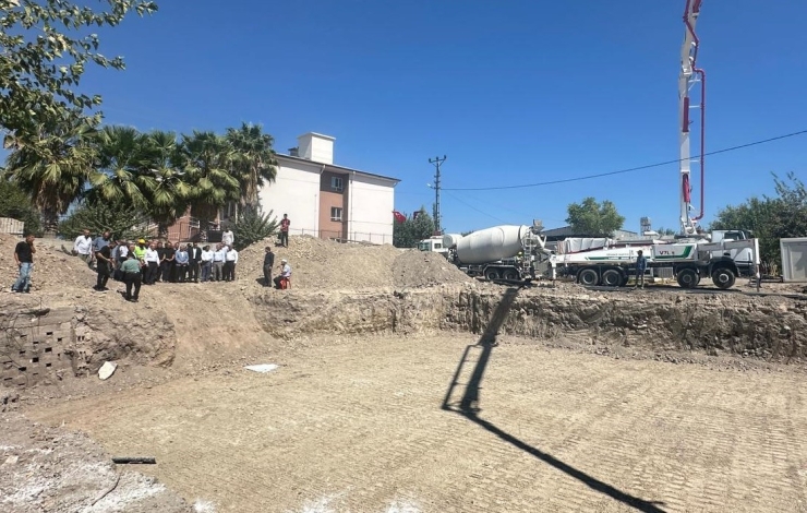 Samsat’ın Taşkuyu Köyünde Cami Temeli Atıldı