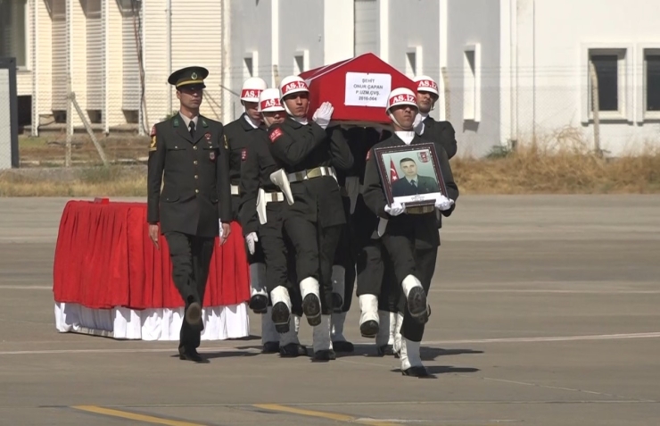 Şehit Onur Çapan’ın Naaşı Gaziantep’ten Isparta’ya Uğurlandı