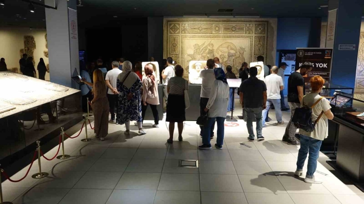 Zeugma Mozaik Müzesi, Festival İçin Gaziantep’e Gelenlerin Akınına Uğruyor