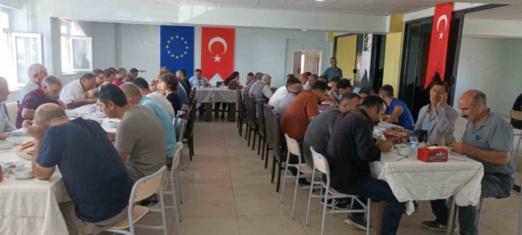 Dikkad’dan Dicle’deki Çiftçilere Biyoteknikle Mücadele Eğitimi