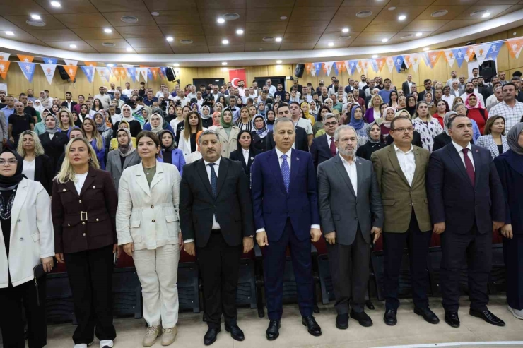 Bakan Yerlikaya: "diyarbakır’da Tüm Terör Örgütlerine Yönelik 3 Bin 671 Operasyon Gerçekleştirdik, 10 Terörist Etkisiz Hale Getirildi, 831 Şahıs Gözaltına Alındı"