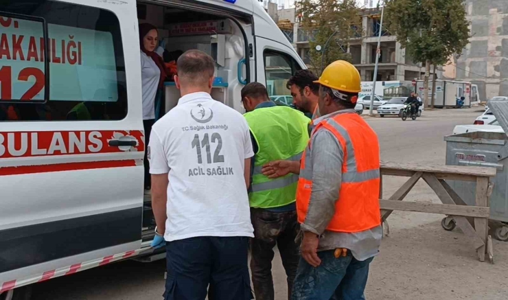 Boğazına Demir Parçası Çarpan İşçi Yaralandı