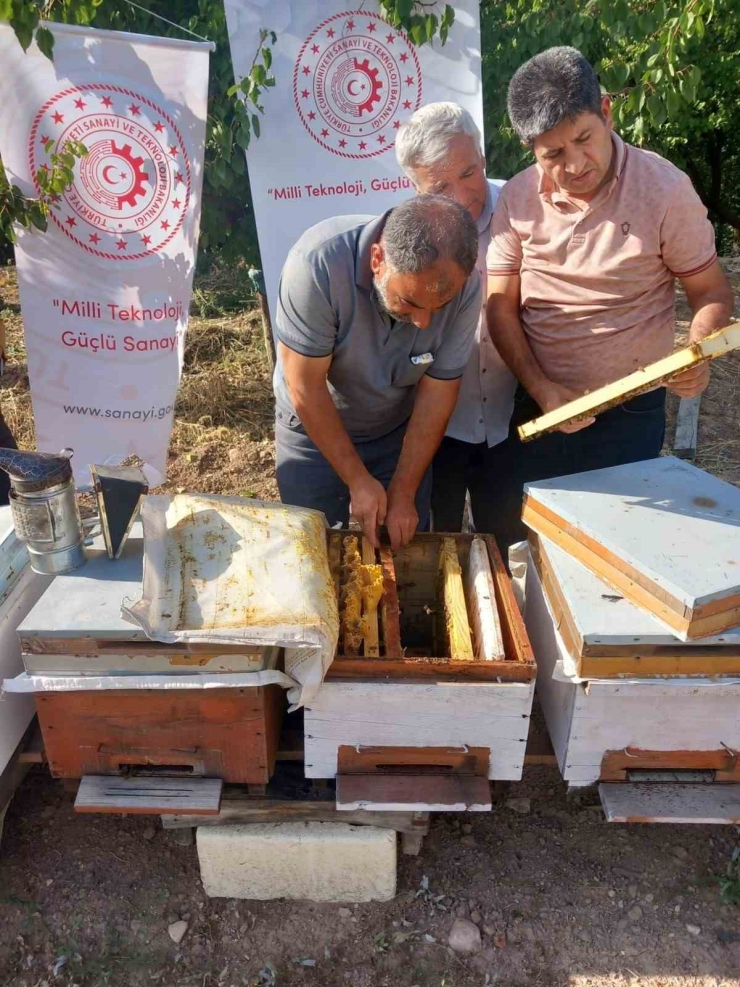 Yeşilyurt Belediyesi’nden ’arının Dili Balın Özü" Projesi