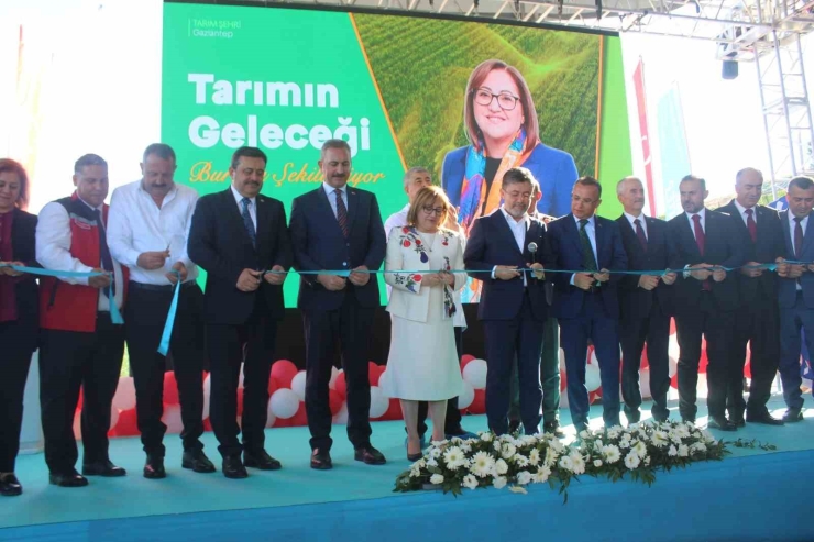 Bakan Yumaklı, Gaziantep Haydi Ekmek Fabrikası’nın Açılışını Yaptı