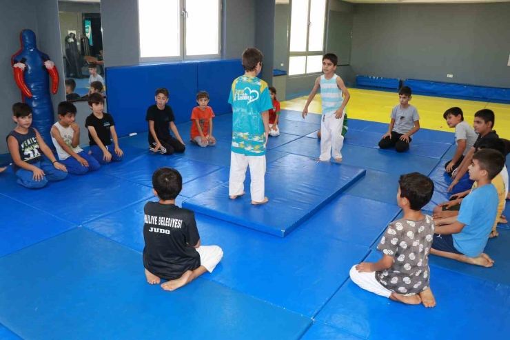 Şanlıurfa’da Minikler Judo Kursu İle Gelişimlerine Katkı Sağlıyor