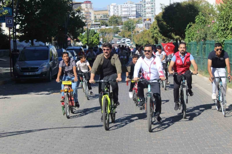 Kahta’da Avrupa Spor Haftası Kapsamında Bisiklet Etkinliği Düzenlendi