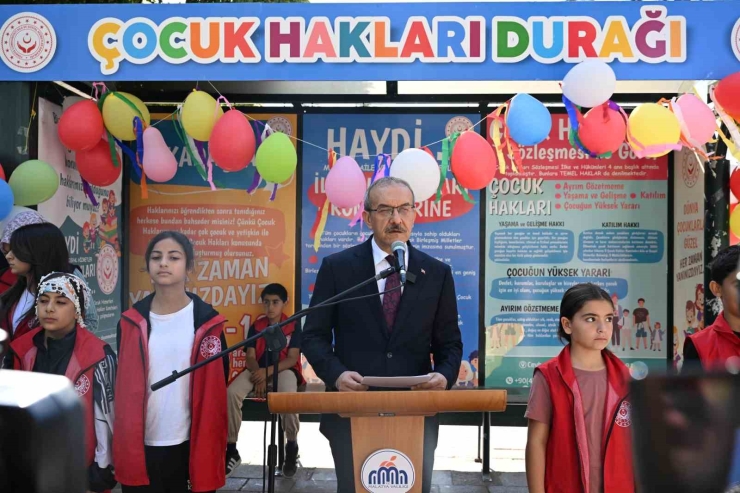 Malatya’da "çocuk Hakları Durağı" Etkinliğiyle Farkındalık Artırıldı