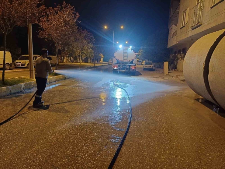 Adıyaman’daki Cadde Ve Sokaklarda Temizlik Seferberliği