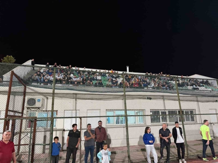 Diyarbakır’da Futbol Turnuvasında ‘gazze’yi Unutma’ Pankartı Açıldı