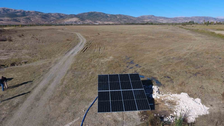 Meraya Güneş Enerjili Sondaj Kuyusu Açıldı