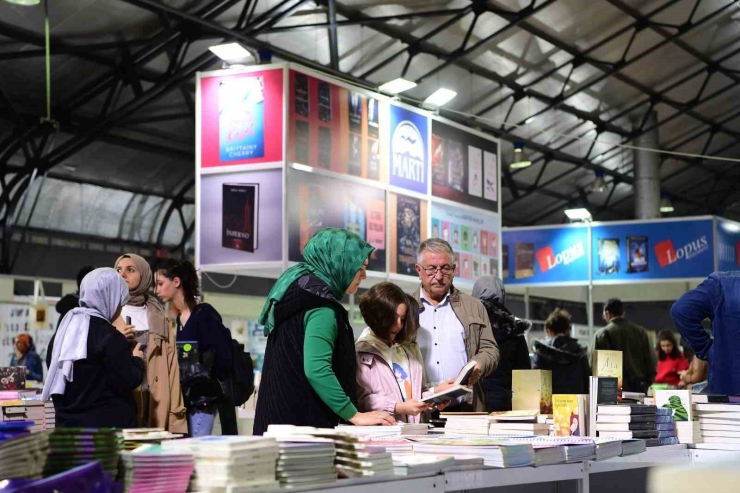 Okullardan 10. Malatya Anadolu Kitap Ve Kültür Fuarı’na Yoğun İlgi