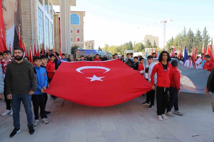 Adıyaman’da 29 Ekim Cumhuriyet Bayramı Kutlanıyor