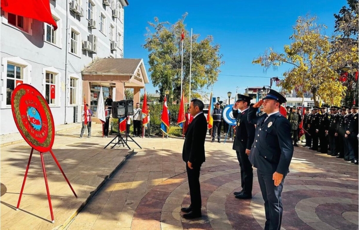 Besni’de 29 Ekim Cumhuriyet Bayramı Kutlamaları Başladı