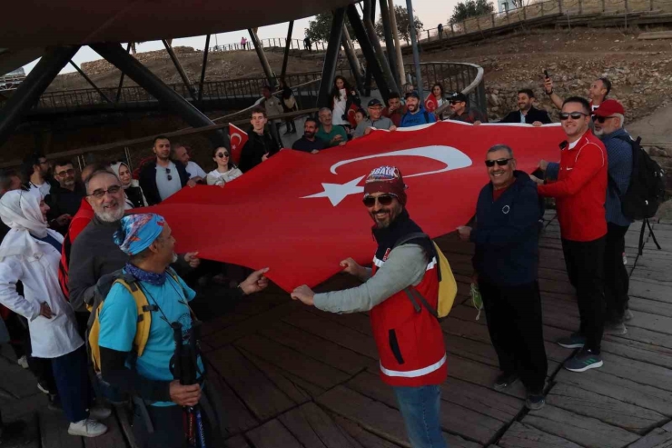 Göbeklitepe’ye Cumhuriyet Yürüyüşü