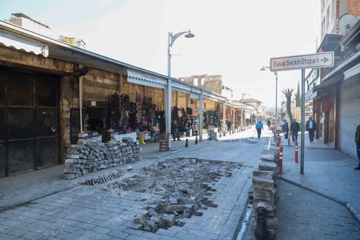 Gaziantep’te Yol Bakım Ve Trafik Düzenlemeleriyle Trafik Akışı Rahatlayacak