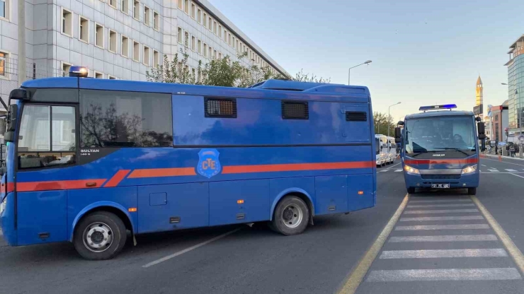 Narin Güran Cinayetinde Tutuklu 4 Sanık Adliyeye Getirildi