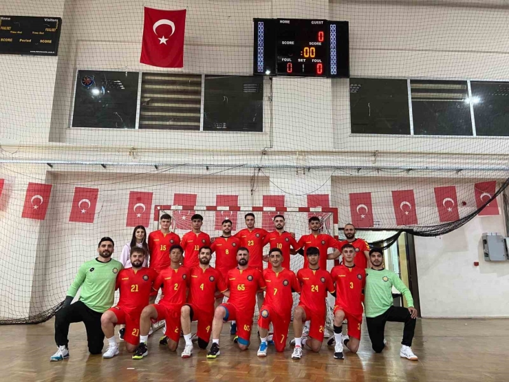 Belediye Hentbol Ve Voleybol Takımları Haftayı Galibiyetle Kapattı