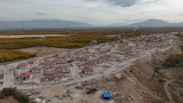 Malatya’da Deprem Konutları Hızla Tamamlanıyor